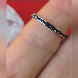 925 Sterling Silver Ring Sz 8 with Natural Sapphire Gems